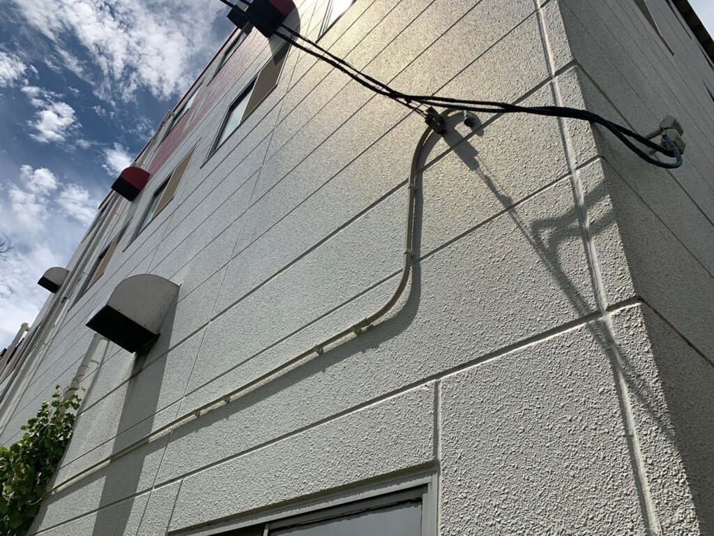 電気工事、通信工事ならアスフィードにお任せ下さい｜電気工事｜通信工事｜テレビアンテナ設置業｜光ケーブル工事｜携帯電話用基地局アンテナ工事｜LED設置交換｜防犯カメラ設置｜建築リフォーム｜千葉県｜柏市｜岩手県｜関東エリア｜東北エリア｜